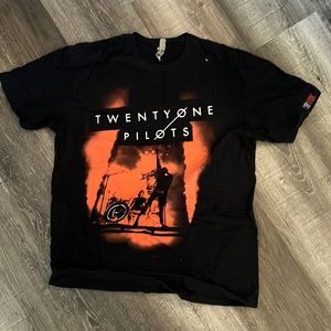 Twenty One Pilots Medium Tour 2017